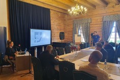 Weronika Nowak prezenująca wyniki badań podczas konferencji naukowej