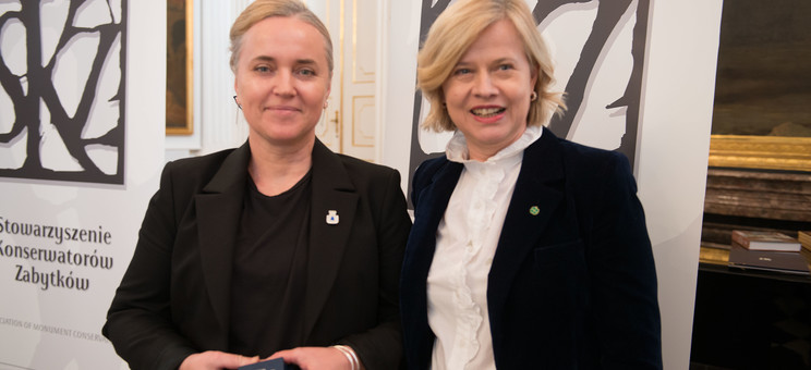 Srebrna odznaka „Za opiekę nad zabytkami”