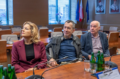 Na zdjęciu widoczni m.in. od lewej: dr hab. Beata Zatwarnicka-Madura, prof. PRz - Dziekan Wydziału Zarządzania, prof. dr hab. Grzegorz Ostasz