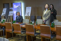  Od lewej: prof. M. Gosztyła, inż. arch. W. Sterkowiec, inż. arch. L. Jeż, fot. D. Jakubiec