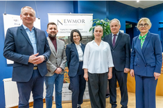 Od lewej: dr hab. inż. Piotr Nazarko, prof. PRz, dr hab. inż. Przemysław Leń, prof. PRz, Joanna Szozda, dr hab. inż. arch. Anna Martyka, prof. PRz, prof. dr hab. inż. Lech Lichołai, dr inż. Marzena Kłos,